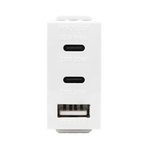 מטען 3 יציאות USB 2C+A PD 20W לבן 1 מודול ניסקו סוויץ' - אור שי סיטונאות חשמל בע״מ