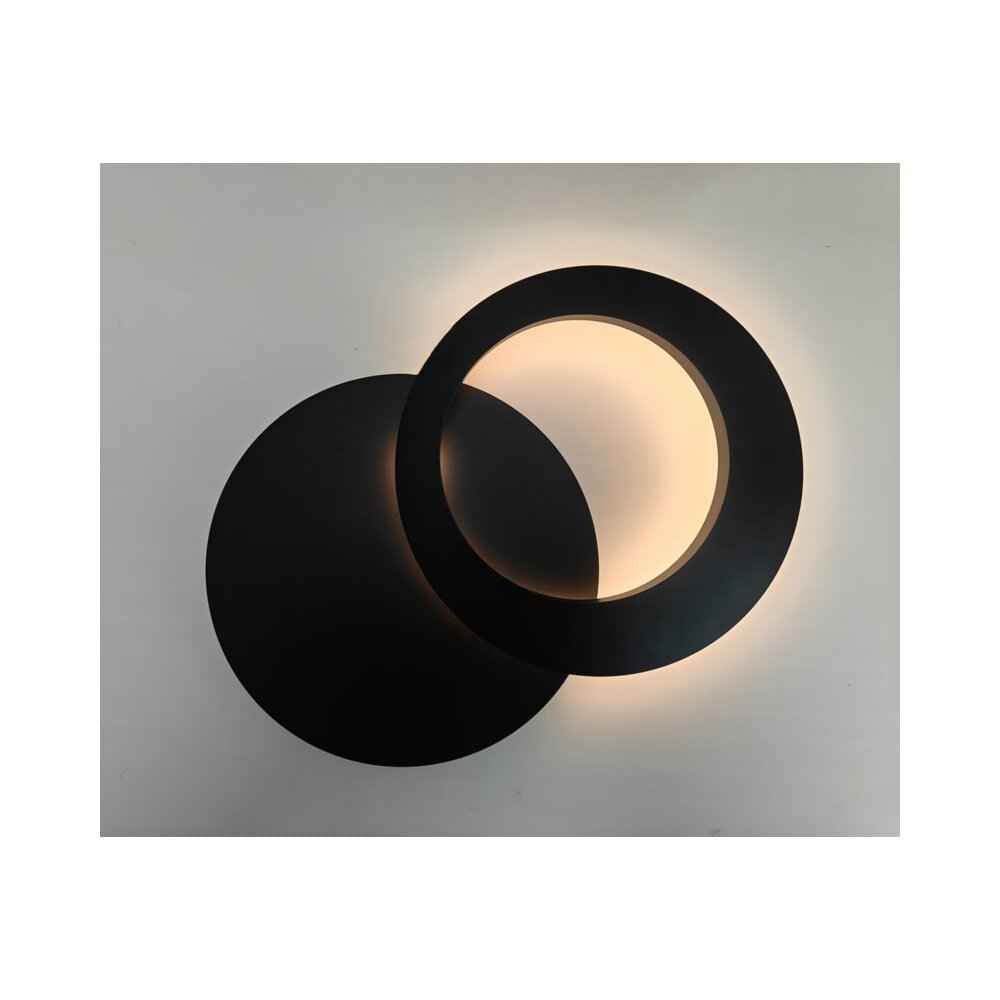 מנורת קיר Calipso 7W גוף שחור אור חם – NISKO