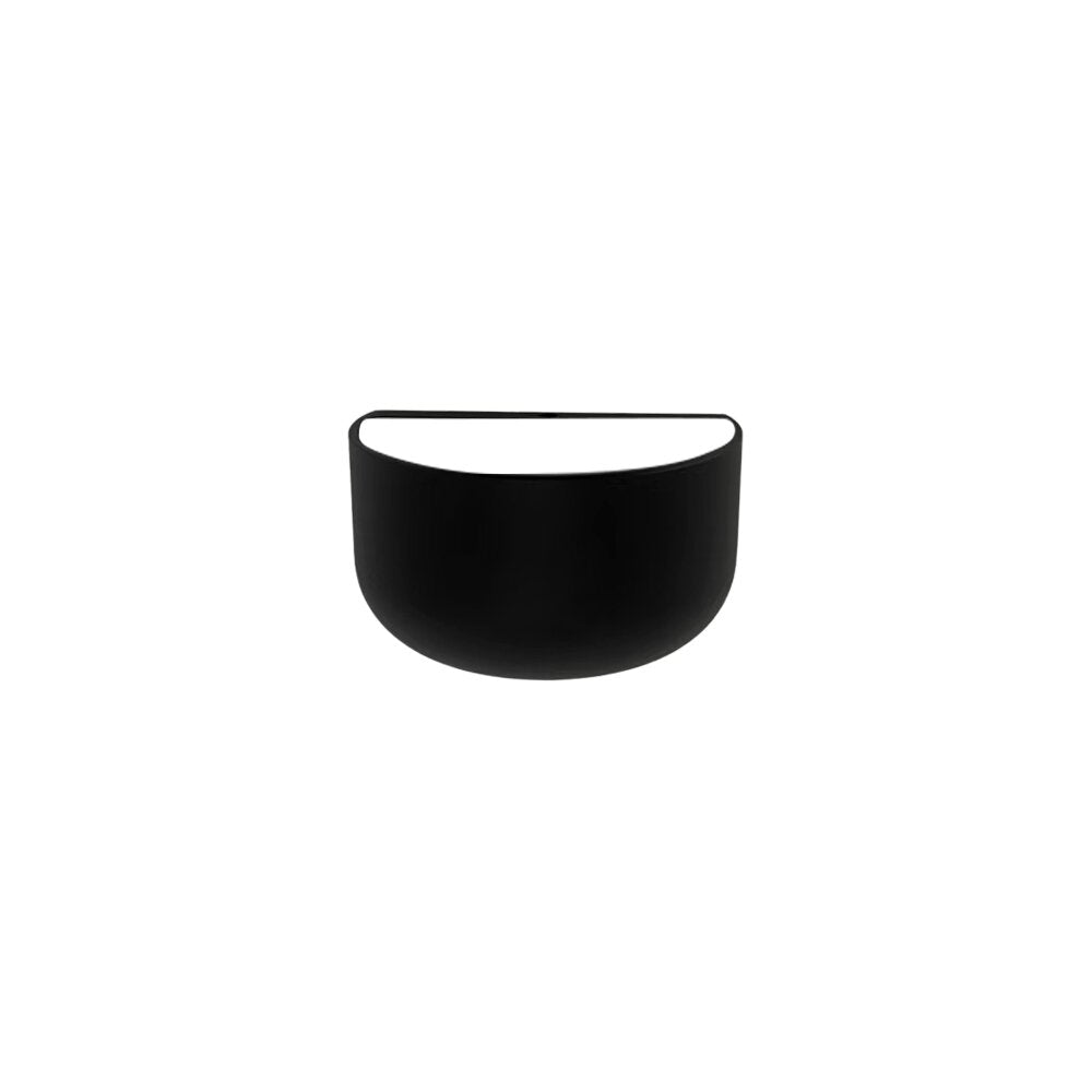 מנורת קיר SIGMA 4W IP54 גוף שחור אור חם – NISKO