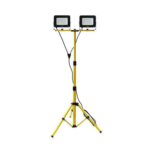 פנסי הצפה עם חצובה WORKER 50Wx2 אור קר - אור שי סיטונאות חשמל בע״מ