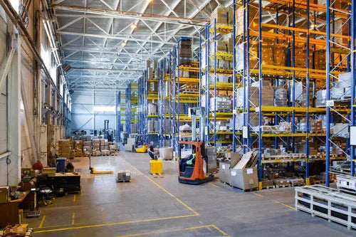 פעמון הצפה שחור TYPHOON 200W 90° IP65 אור קר - אור שי סיטונאות חשמל בע״מ