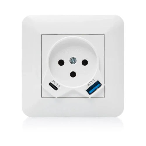 שקע כח עם מטען USB כפול מהיר TYPE C+A PD במארז בליסטר - אור שי סיטונאות חשמל בע״מ