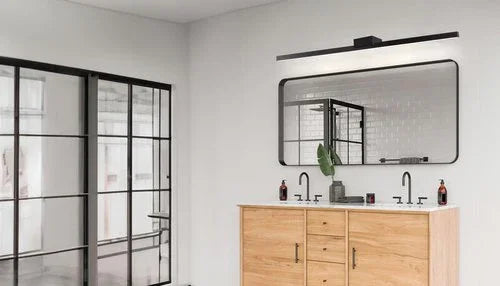 תאורת מראה גוף שחור SPLASH IP44 28W 3CCT - אור שי סיטונאות חשמל בע״מ