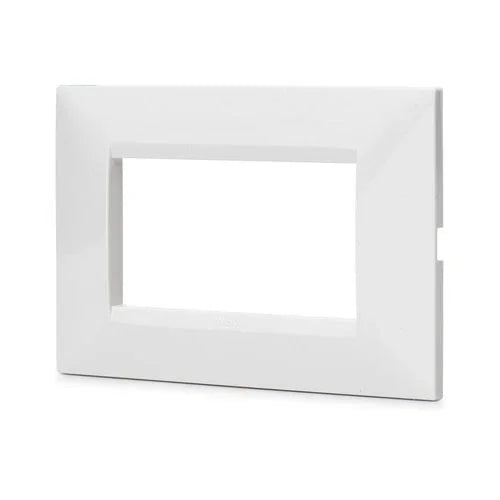 מסגרת BE לבנה 4 מודול ניסקו סוויץ' - אור שי סיטונאות חשמל בע״מ