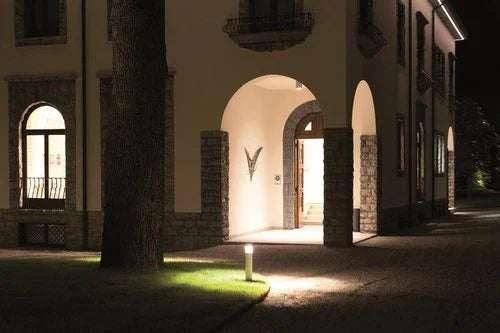 בולרד שחור SYLVANIA 12W 500mm IP65 אור ניטרלי - אור שי סיטונאות חשמל בע״מ