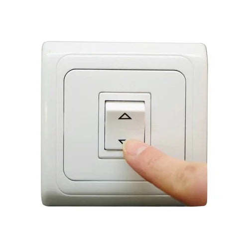 לחצן ומפסק לתריס תחת הטיח ספיר - אור שי סיטונאות חשמל בע״מ