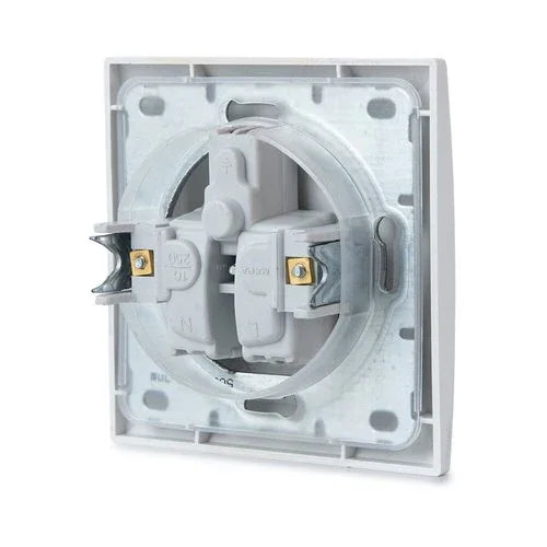 שקע כח מוגן מים IP44 - אור שי סיטונאות חשמל בע״מ