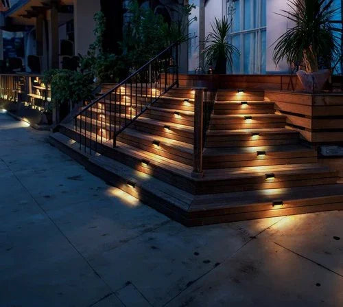 זוג תאורה סולארית שחור BLAZE 3W IP44 אור חם - אור שי סיטונאות חשמל בע״מ